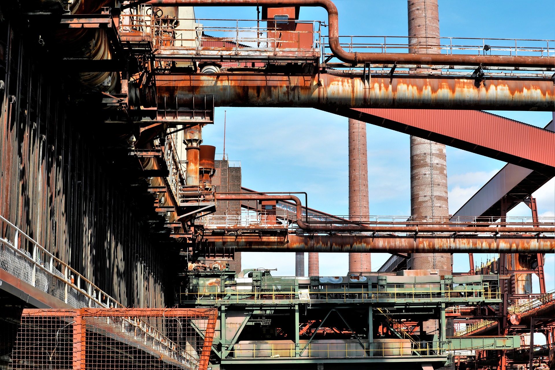 grunzibaer-industry-5452630_1920.jpg